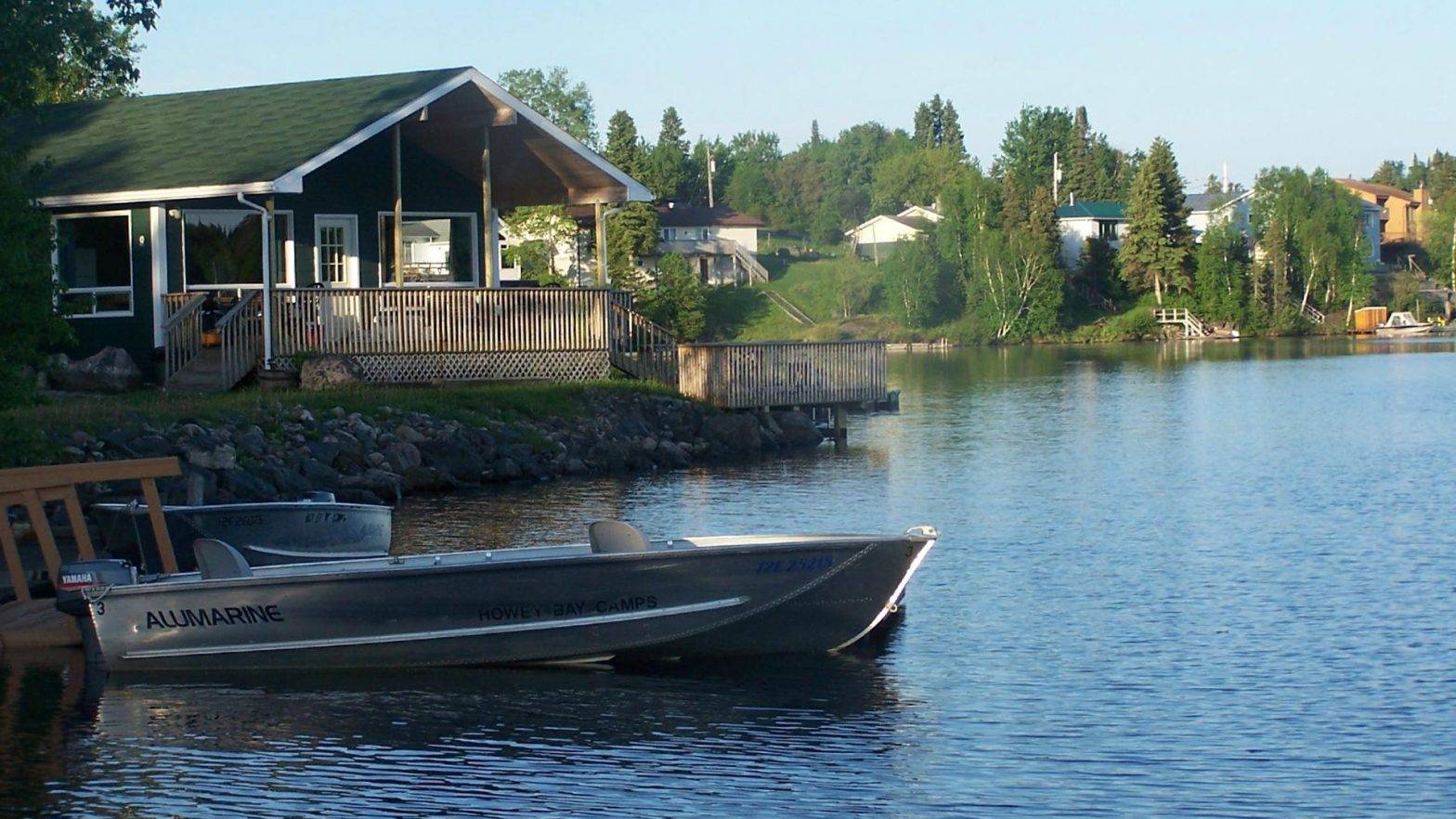 Forfaits de pêche au doré — Howey Bay Resort & Outposts – Howey Bay Resort & Outposts